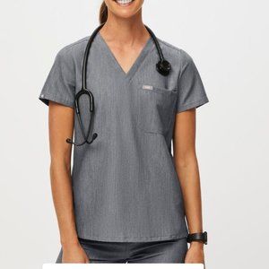 Figs Catarina One Pocket Scrub Top, Size XS, Graphite